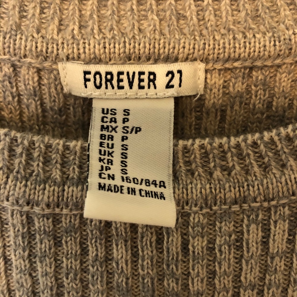 Forever 21 Long Sleeved Ribbed Crop Sweater Size S - Picture 4 of 5